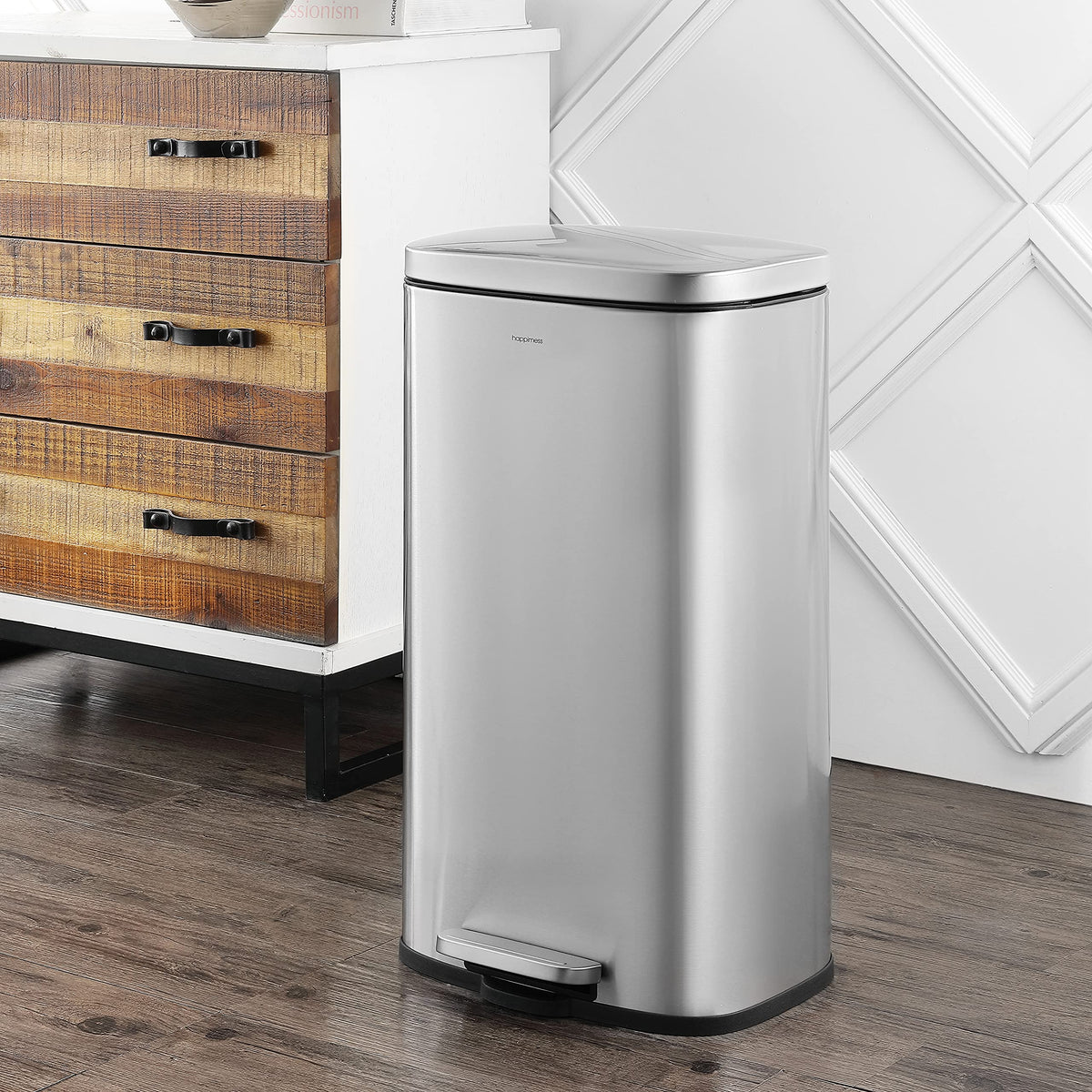 8 Gal Step Trash Can Soft Close 25" B116940
